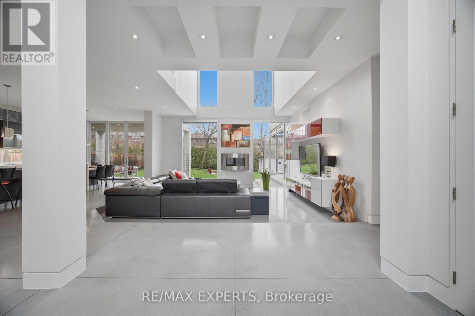 1527 Glenhill Crescent, Mississauga, Ontario  L5H 3C4 - Photo 6 - W13020210