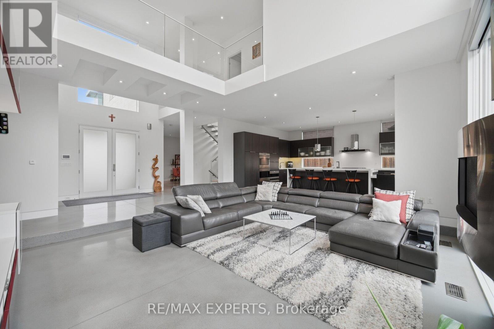 1527 Glenhill Crescent, Mississauga, Ontario  L5H 3C4 - Photo 8 - W13020210