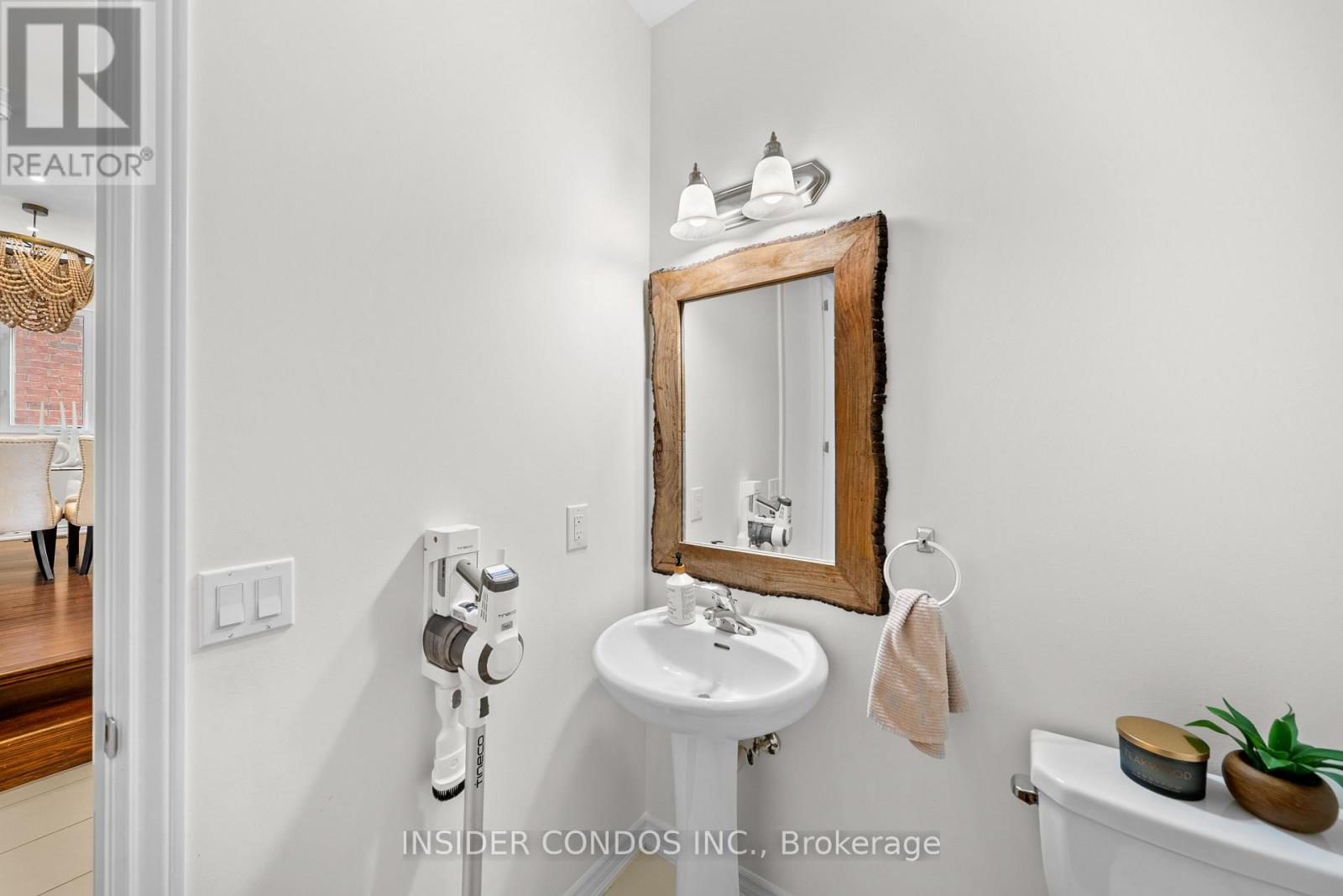 185 Bonnieglen Farm Boulevard, Caledon, Ontario  L6P 1K7 - Photo 15 - W13020218