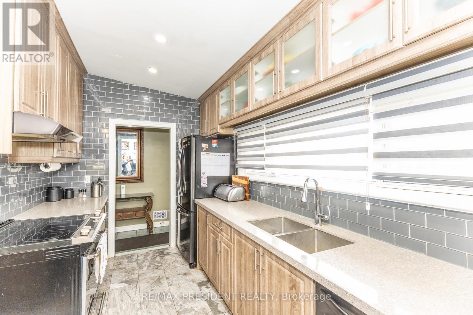 7648 Redstone Road, Mississauga, Ontario  L4T 2B9 - Photo 10 - W13020222