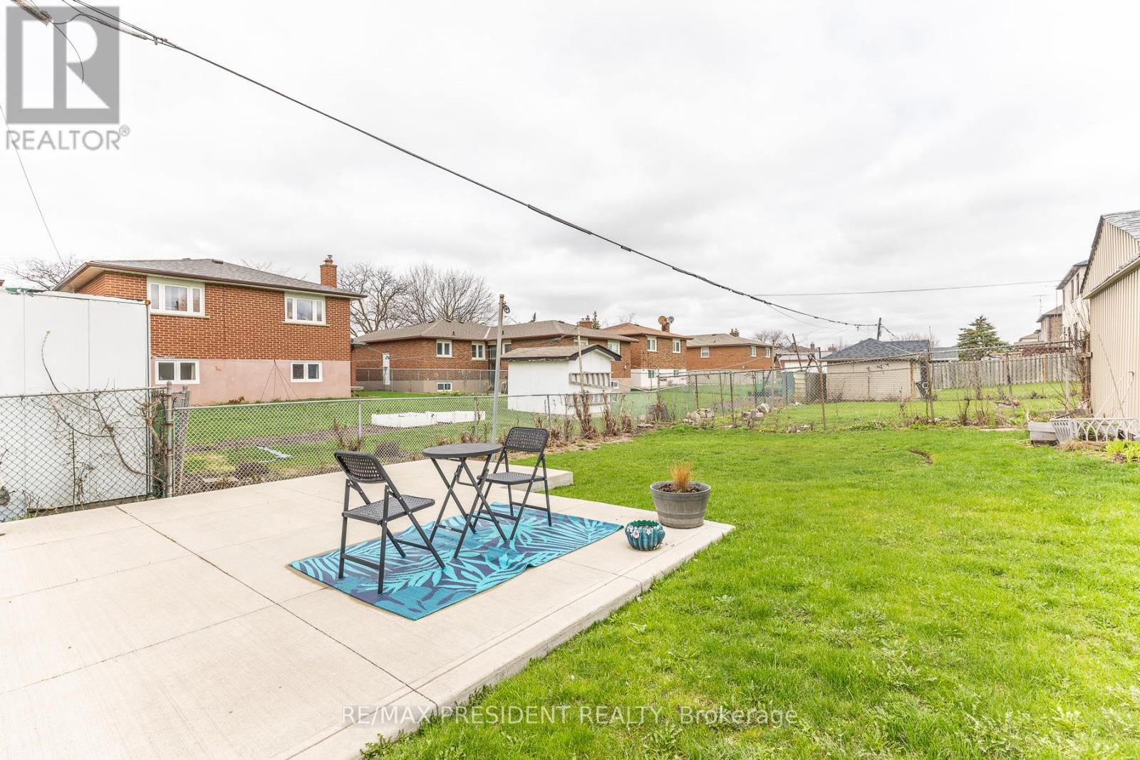 7648 Redstone Road, Mississauga, Ontario  L4T 2B9 - Photo 34 - W13020222