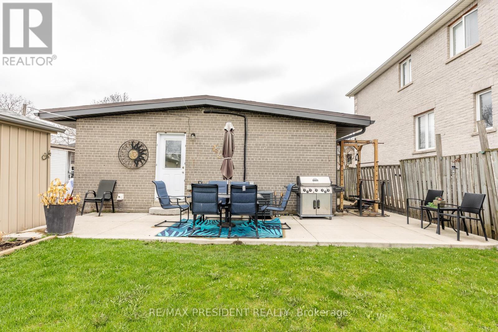 7648 Redstone Road, Mississauga, Ontario  L4T 2B9 - Photo 37 - W13020222