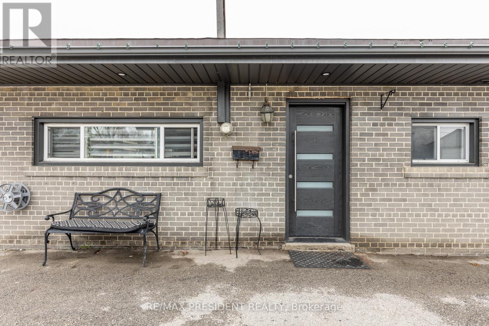 7648 Redstone Road, Mississauga, Ontario  L4T 2B9 - Photo 5 - W13020222