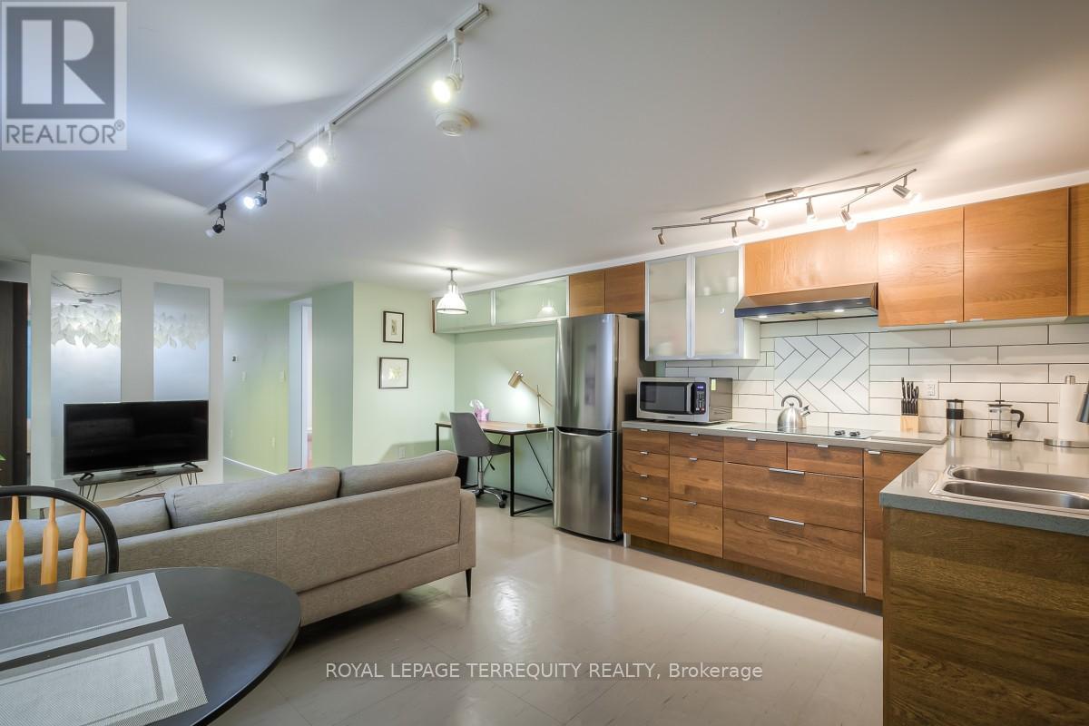 BSMT - 26A SCARLETT ROAD, Toronto, Ontario