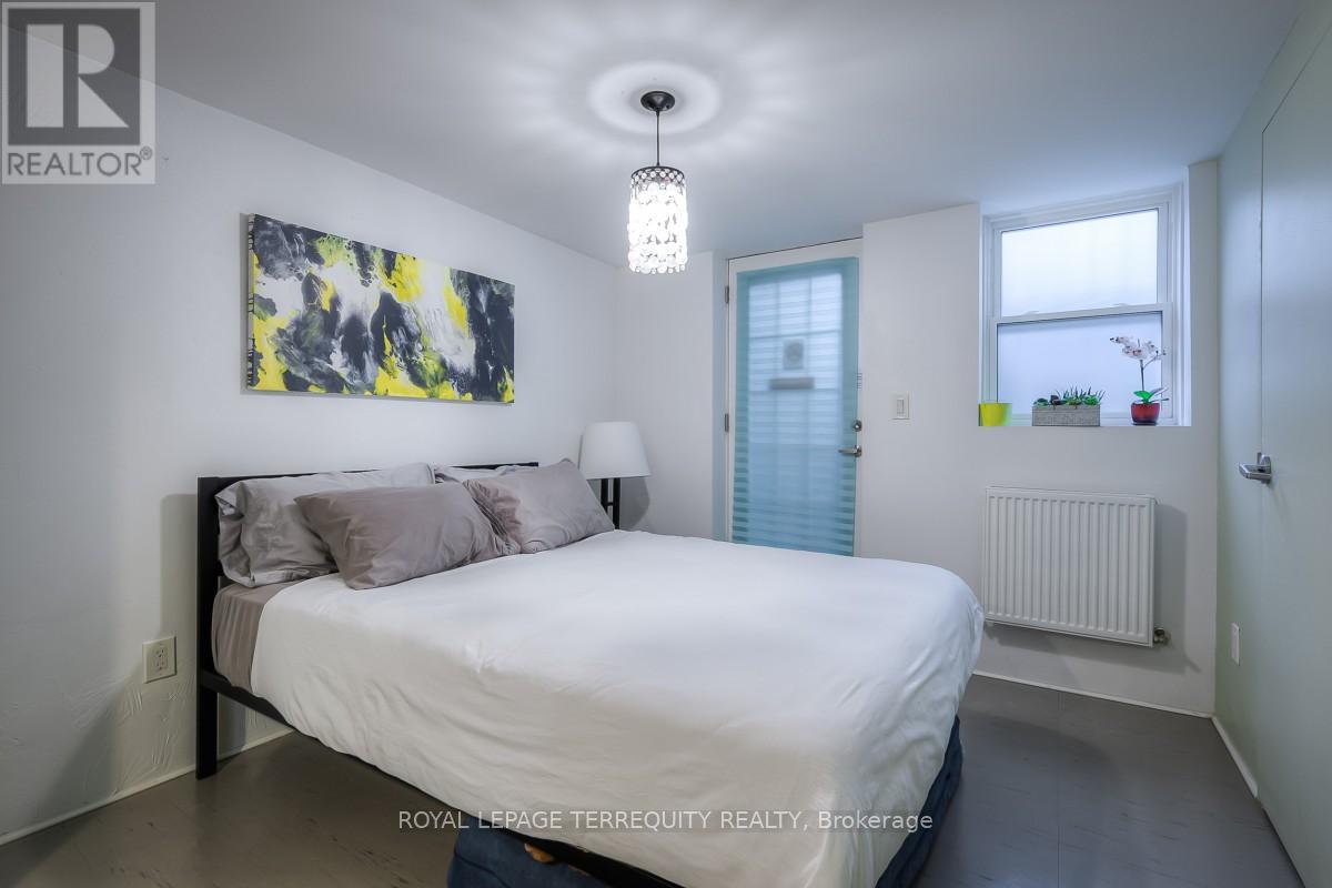 Bsmt - 26a Scarlett Road, Toronto, Ontario  M6N 4K1 - Photo 13 - W13020252