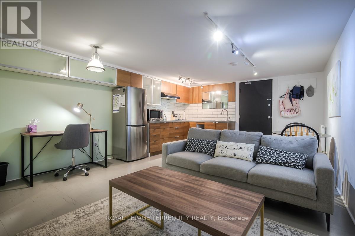 Bsmt - 26a Scarlett Road, Toronto, Ontario  M6N 4K1 - Photo 7 - W13020252