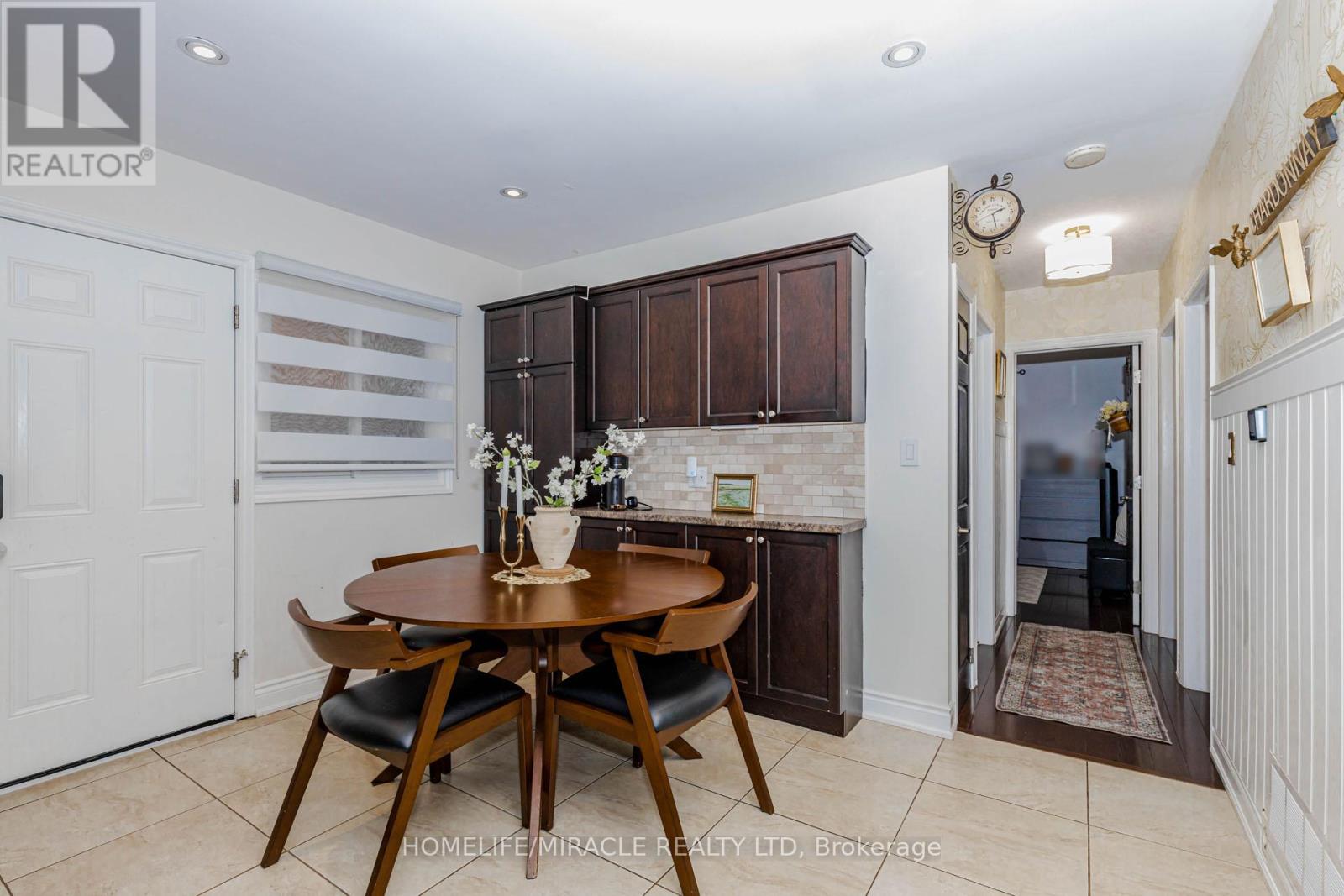 403 Delrex Boulevard, Halton Hills (Georgetown), Ontario  L7G 4H8 - Photo 17 - W13020282