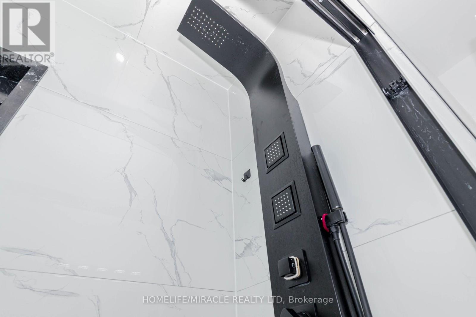 403 Delrex Boulevard, Halton Hills (Georgetown), Ontario  L7G 4H8 - Photo 27 - W13020282