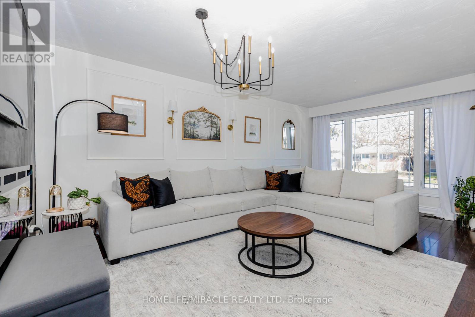 403 Delrex Boulevard, Halton Hills (Georgetown), Ontario  L7G 4H8 - Photo 9 - W13020282