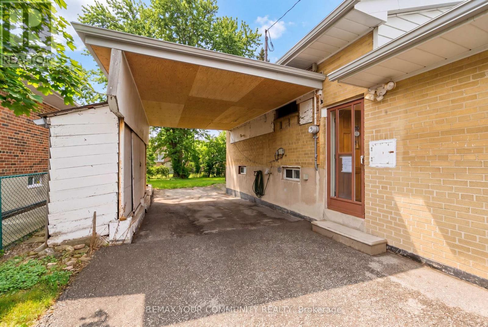 25 Fordwich Crescent, Toronto, Ontario  M9W 2T3 - Photo 4 - W13020316