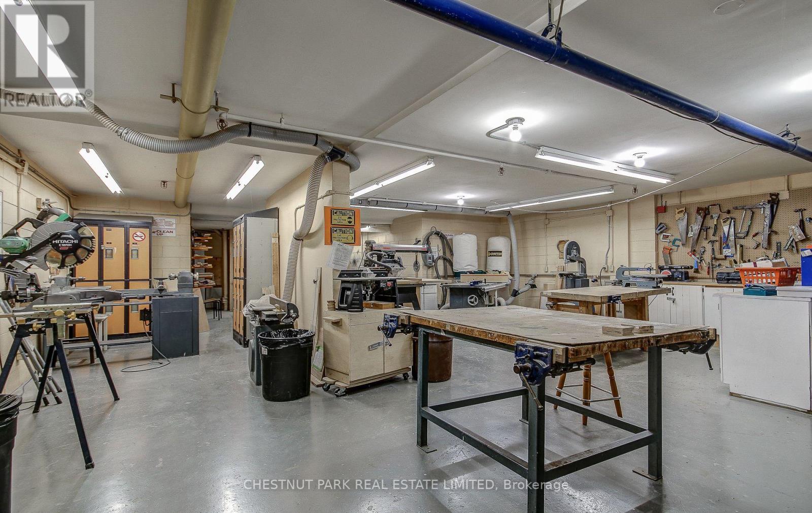 1410 - 1400 Dixie Road, Mississauga, Ontario  L5E 3E1 - Photo 33 - W13020326