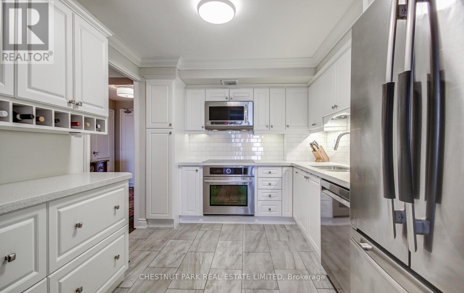 1410 - 1400 Dixie Road, Mississauga, Ontario  L5E 3E1 - Photo 8 - W13020326