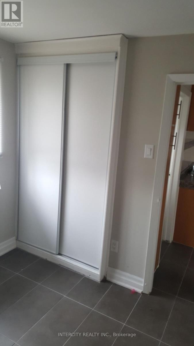 7 - 14 North Alarton Street, Mississauga, Ontario  L4T 1J8 - Photo 5 - W13020362