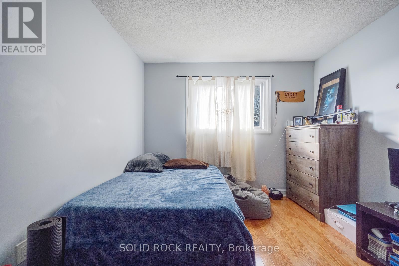 1335 Quinpool Court, Mississauga (Creditview), Ontario  L5C 4J3 - Photo 19 - W13020374