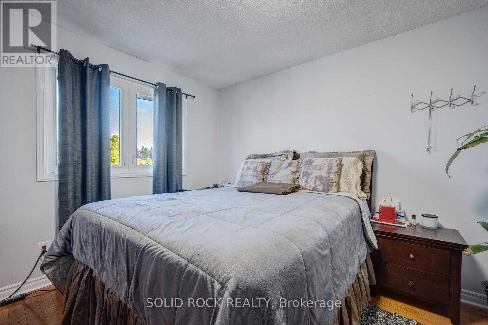 1335 Quinpool Court, Mississauga (Creditview), Ontario  L5C 4J3 - Photo 21 - W13020374