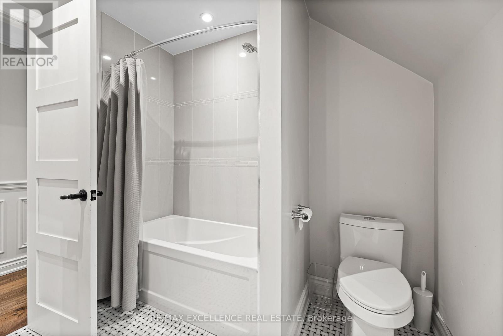 2446 Hammond Road, Mississauga, Ontario  L5K 1T2 - Photo 22 - W13020418