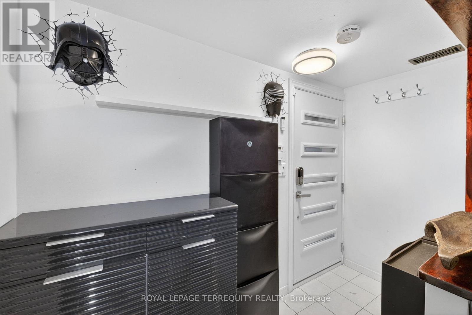 47 Berl Avenue, Toronto, Ontario  M8Y 3C6 - Photo 28 - W13020420