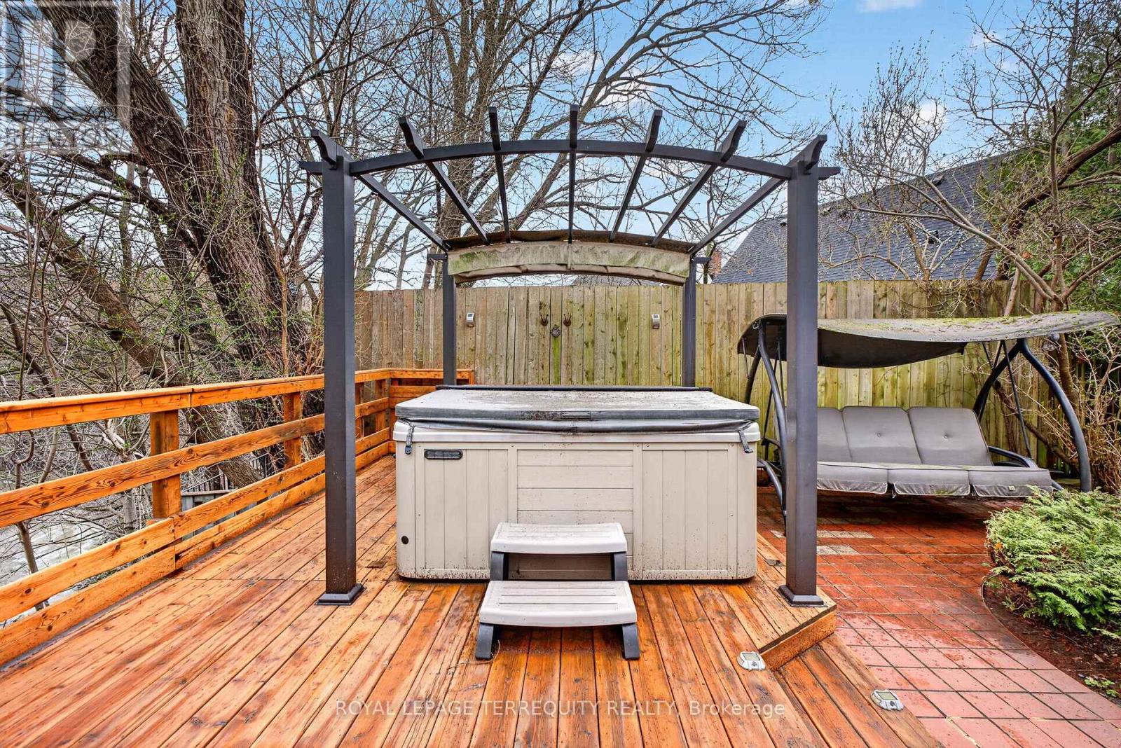 47 Berl Avenue, Toronto, Ontario  M8Y 3C6 - Photo 36 - W13020420