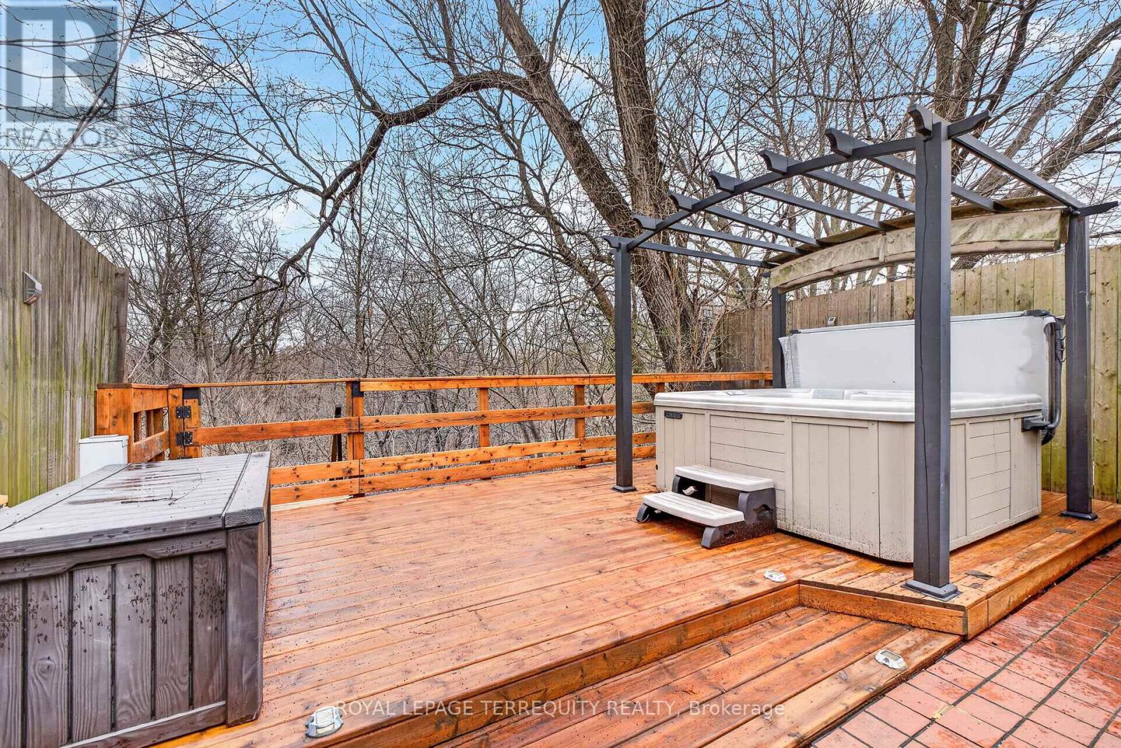 47 Berl Avenue, Toronto, Ontario  M8Y 3C6 - Photo 37 - W13020420