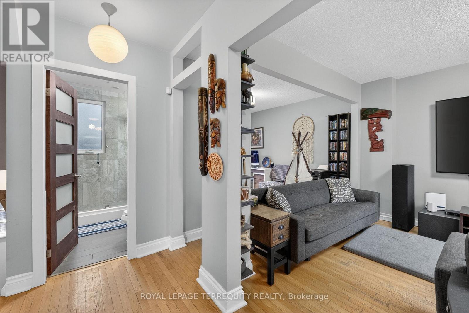 47 Berl Avenue, Toronto, Ontario  M8Y 3C6 - Photo 6 - W13020420