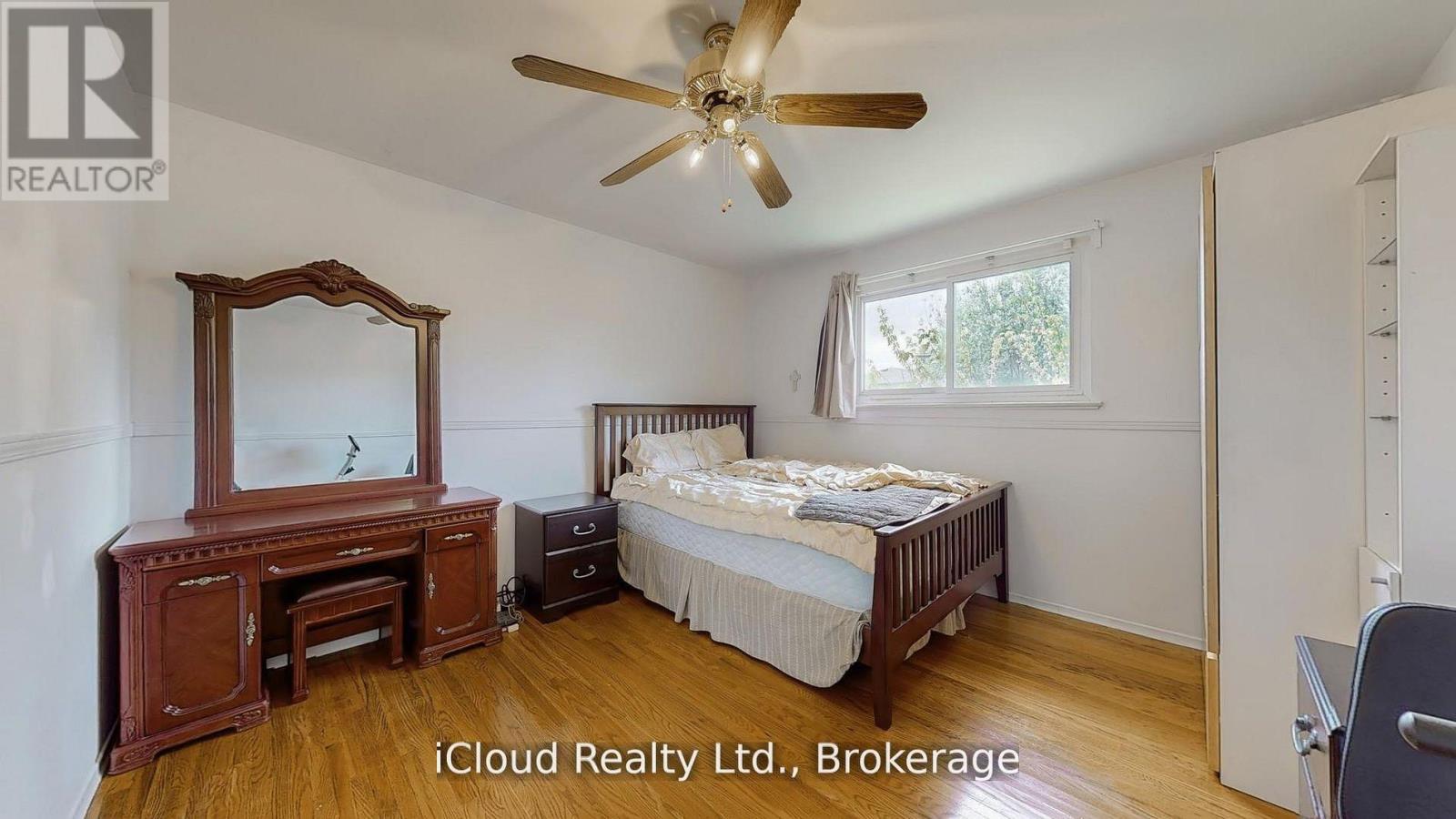 19 Flamingo Crescent, Brampton, Ontario  L6T 2G4 - Photo 14 - W13020480