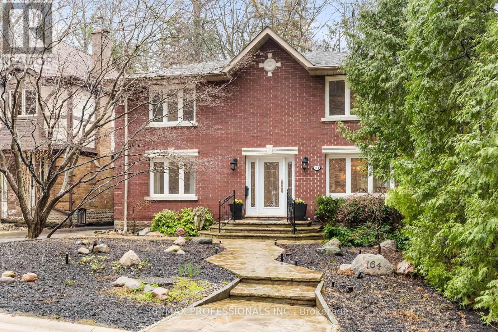 164 MORNINGSIDE AVENUE, Toronto, Ontario