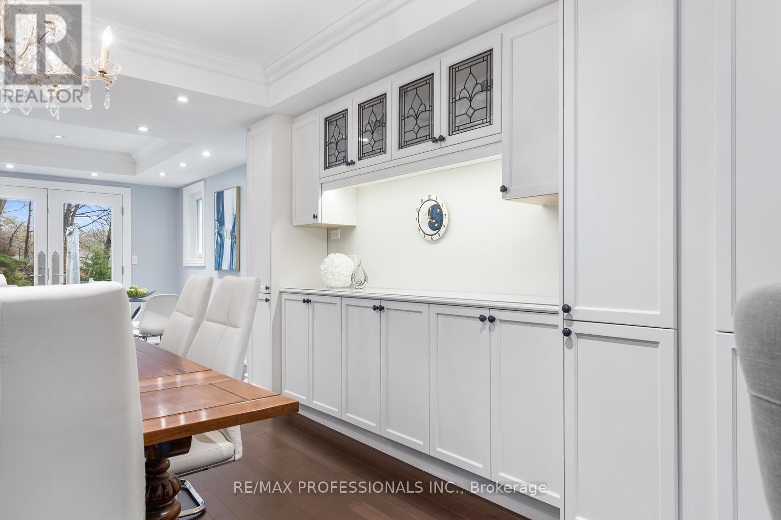 164 Morningside Avenue, Toronto, Ontario  M6S 1E3 - Photo 12 - W13020500