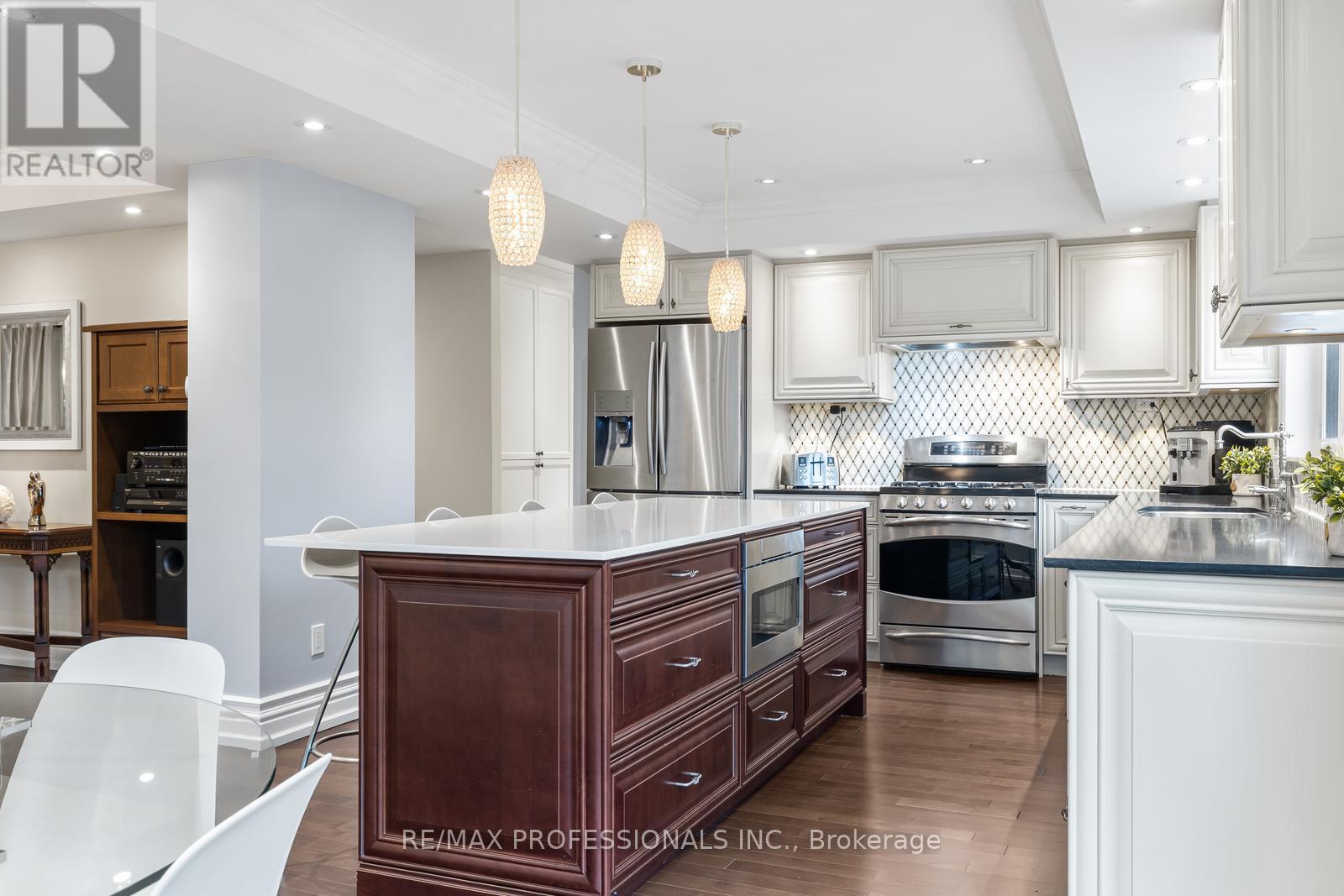 164 Morningside Avenue, Toronto, Ontario  M6S 1E3 - Photo 16 - W13020500