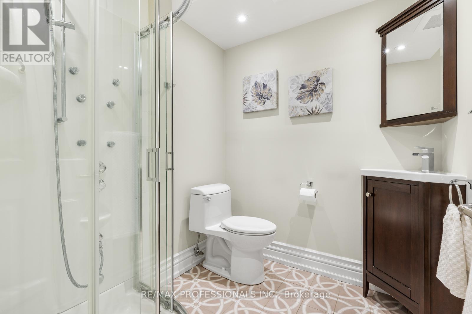 164 Morningside Avenue, Toronto, Ontario  M6S 1E3 - Photo 23 - W13020500