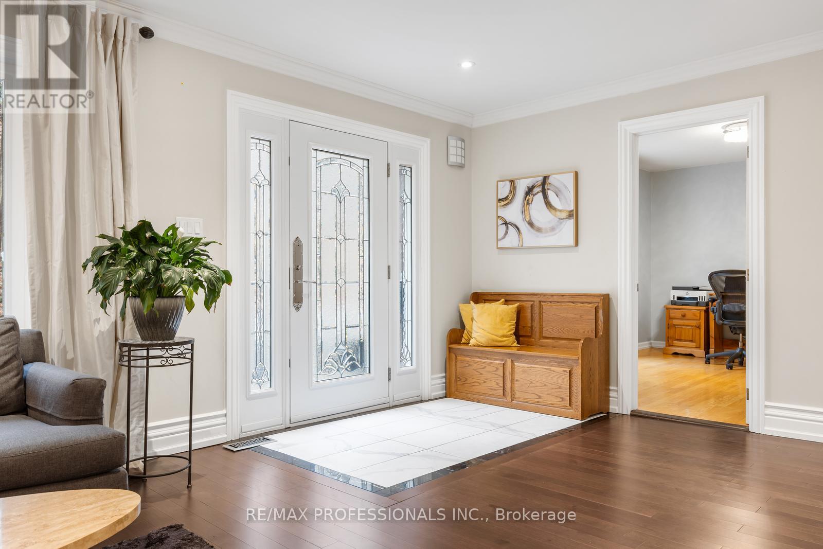 164 Morningside Avenue, Toronto, Ontario  M6S 1E3 - Photo 3 - W13020500