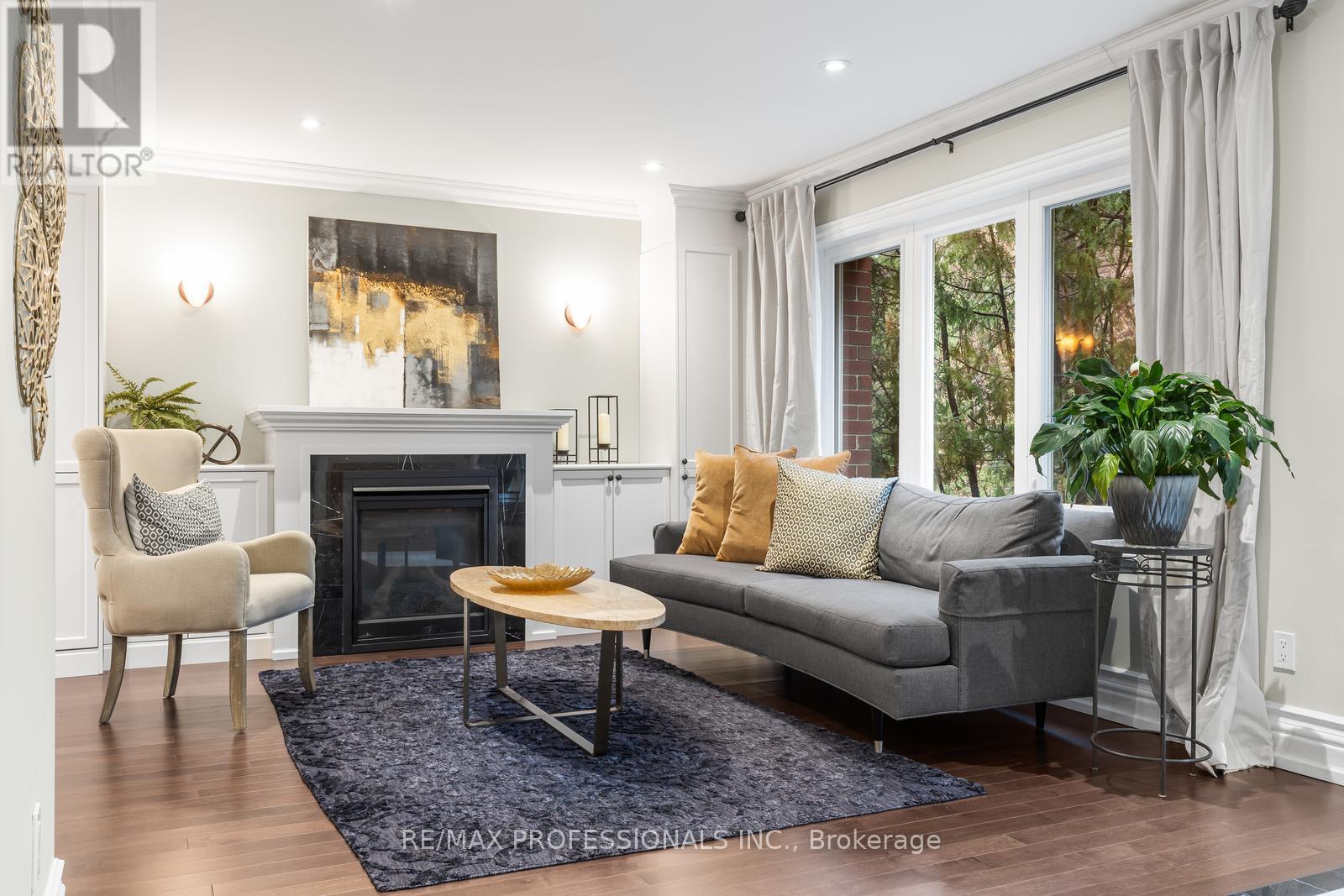 164 Morningside Avenue, Toronto, Ontario  M6S 1E3 - Photo 5 - W13020500