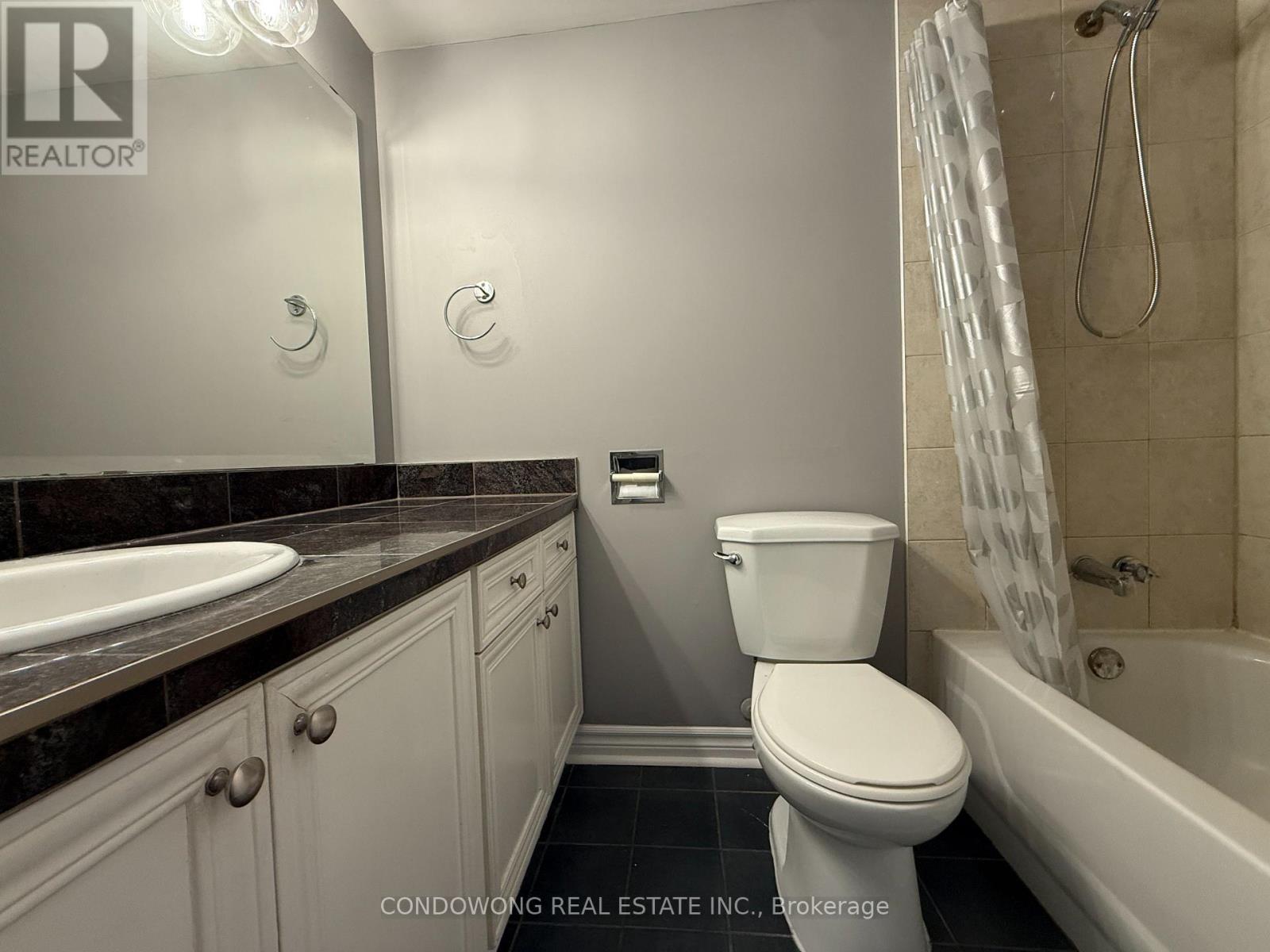 1007 - 3100 Kirwin Avenue, Mississauga, Ontario  L5A 3S6 - Photo 8 - W13020514