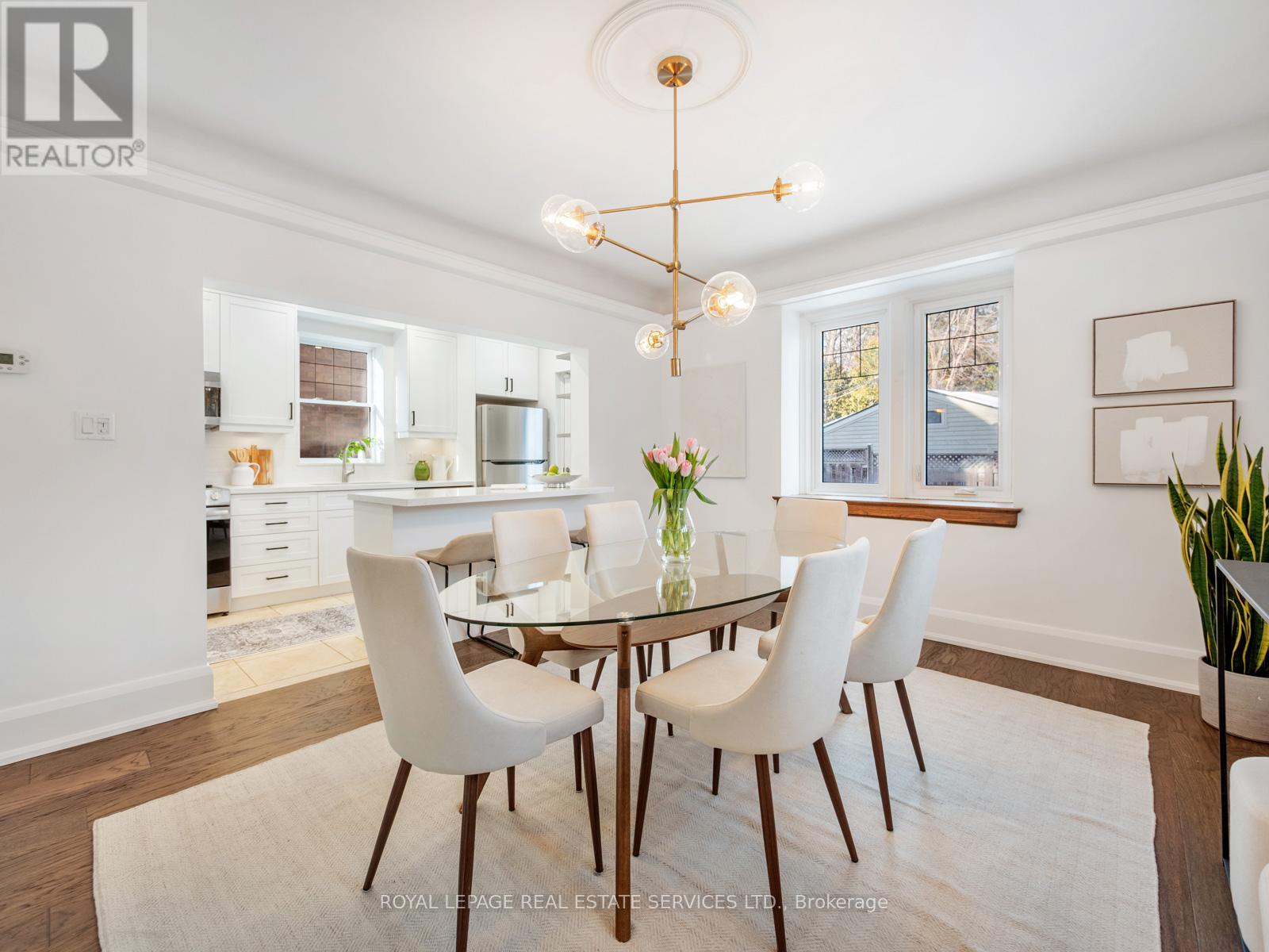 387 Kennedy Avenue, Toronto, Ontario  M6P 3C5 - Photo 12 - W13020526