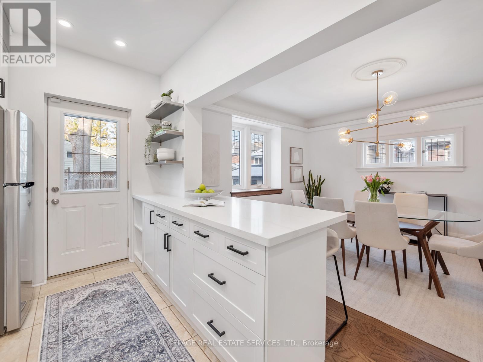 387 Kennedy Avenue, Toronto, Ontario  M6P 3C5 - Photo 18 - W13020526