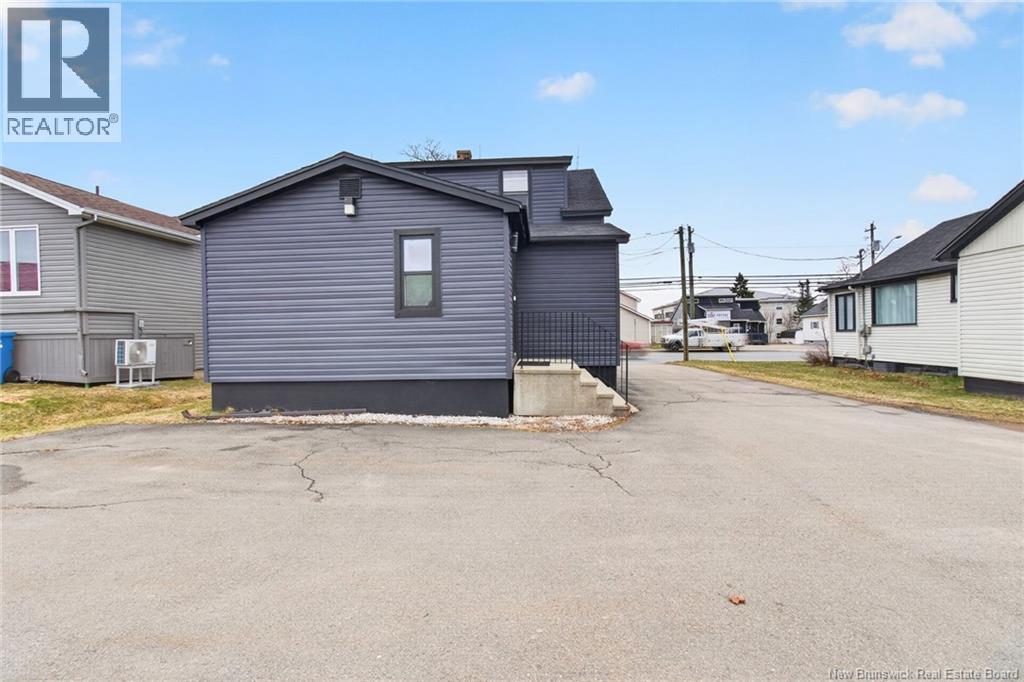 379 Champlain Street, Dieppe, New Brunswick  E1A 1P3 - Photo 16 - NB137556