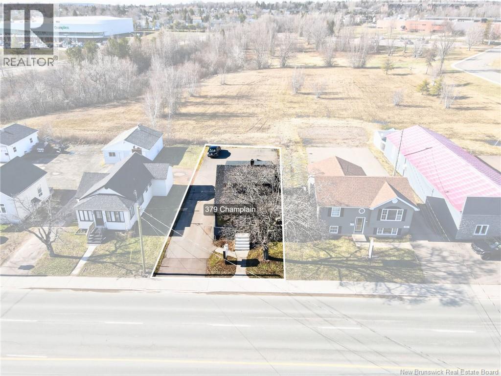 379 Champlain Street, Dieppe, New Brunswick  E1A 1P3 - Photo 2 - NB137556