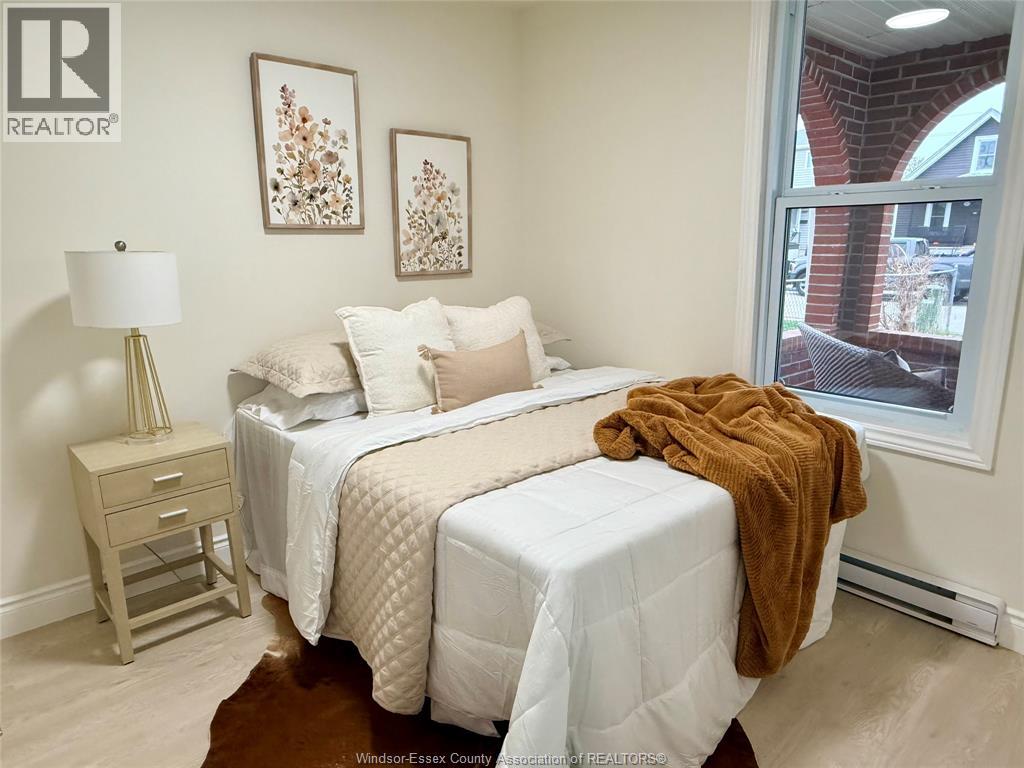 1046 Lillian, Windsor, Ontario  N9A 1V7 - Photo 11 - 26008619