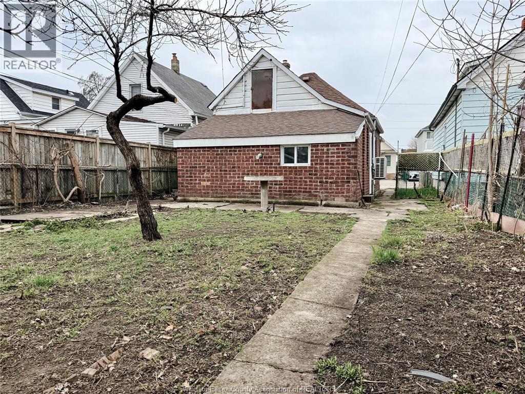 1046 Lillian, Windsor, Ontario  N9A 1V7 - Photo 17 - 26008619