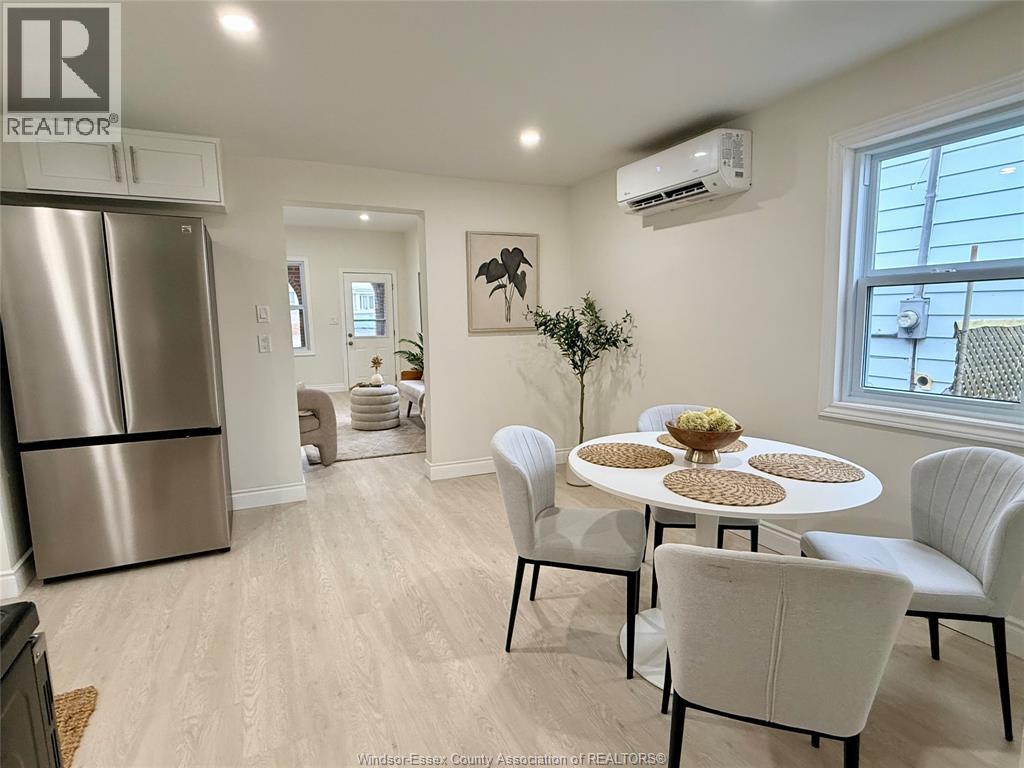 1046 Lillian, Windsor, Ontario  N9A 1V7 - Photo 8 - 26008619