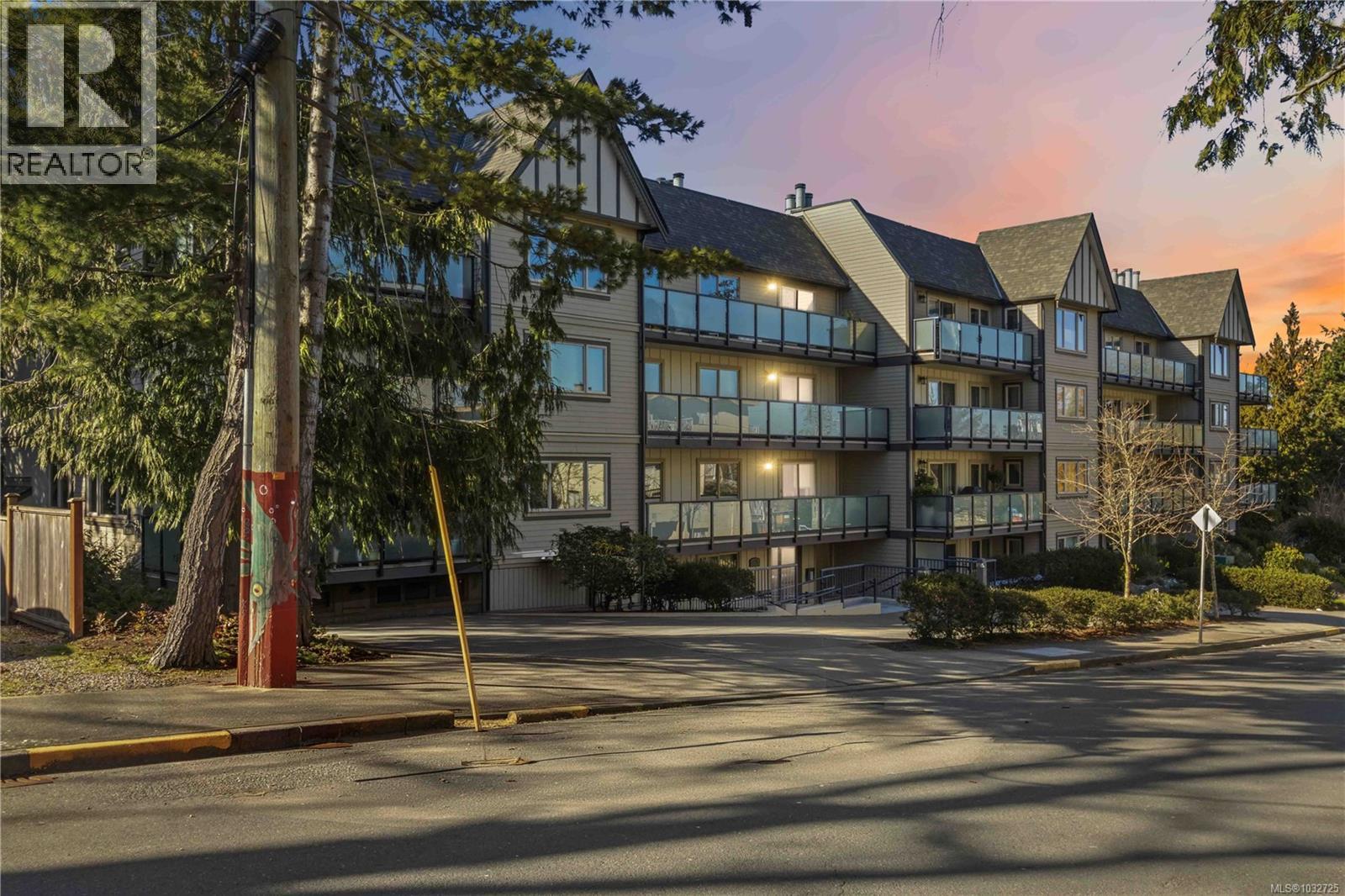 302 1436 Harrison St, Victoria, British Columbia  V8S 3S2 - Photo 23 - 1032725