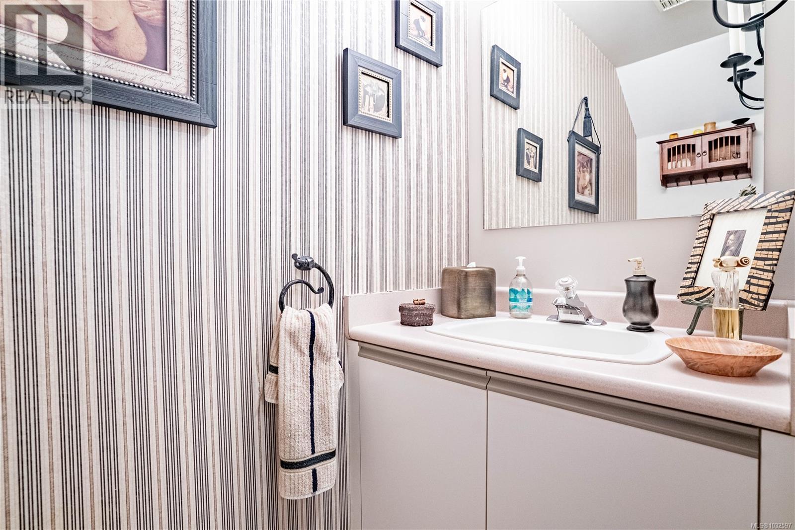 1771 Bay St, Victoria, British Columbia  V8R 2B9 - Photo 15 - 1032597