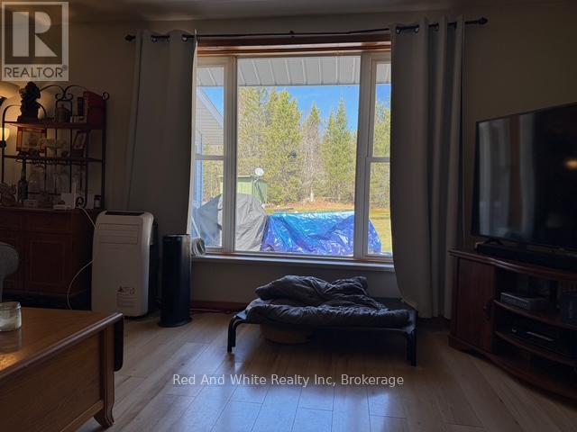 2650 Nipissing Road S, Magnetawan, Ontario  P0A 1P0 - Photo 7 - X12984968