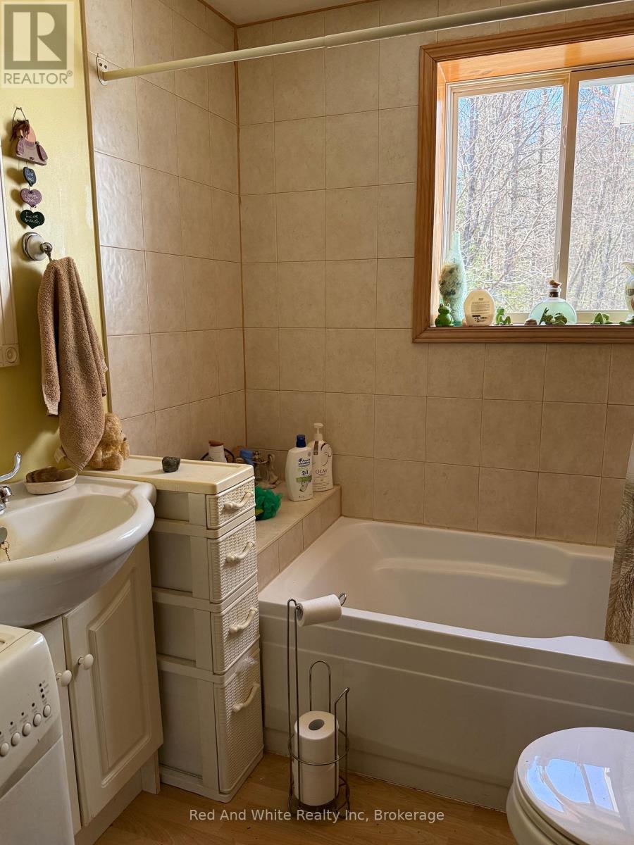 2650 Nipissing Road S, Magnetawan, Ontario  P0A 1P0 - Photo 13 - X12984968