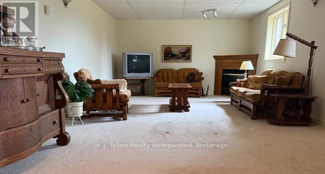 386 Templeton Street, North Huron, Ontario  N0M 1H0 - Photo 45 - X13019014