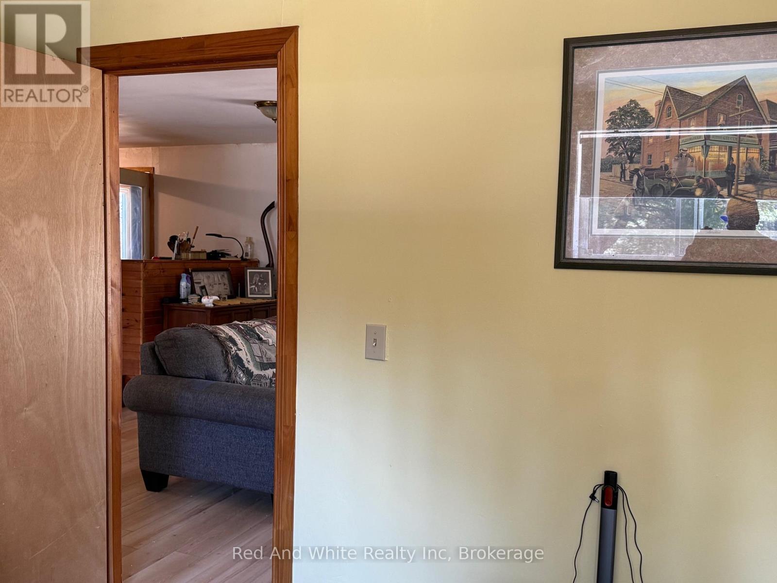 2650 Nipissing Road S, Magnetawan, Ontario  P0A 1P0 - Photo 18 - X12984968