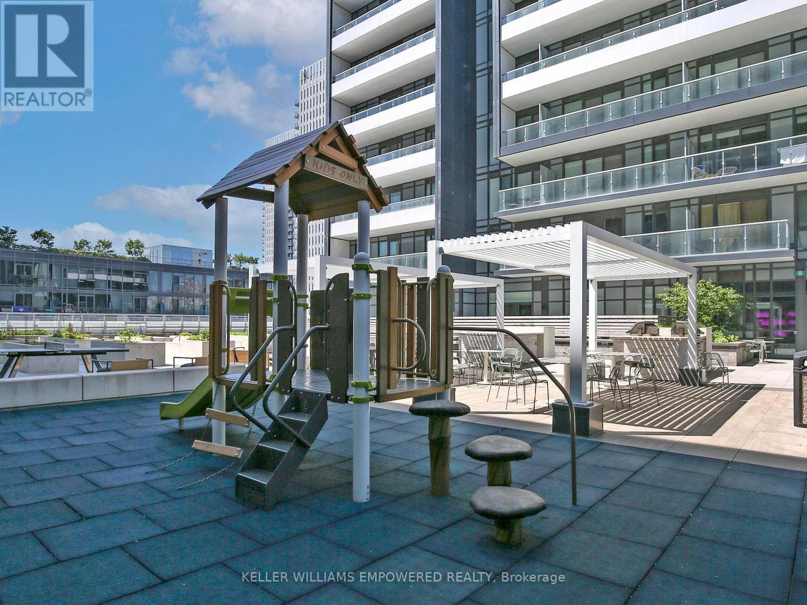 911 - 225 Sumach Street, Toronto, Ontario  M5A 0P8 - Photo 33 - C13019448