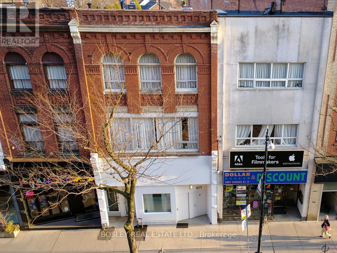 2963 Dundas Street W, Toronto, Ontario  M6P 1Z2 - Photo 21 - W12974410