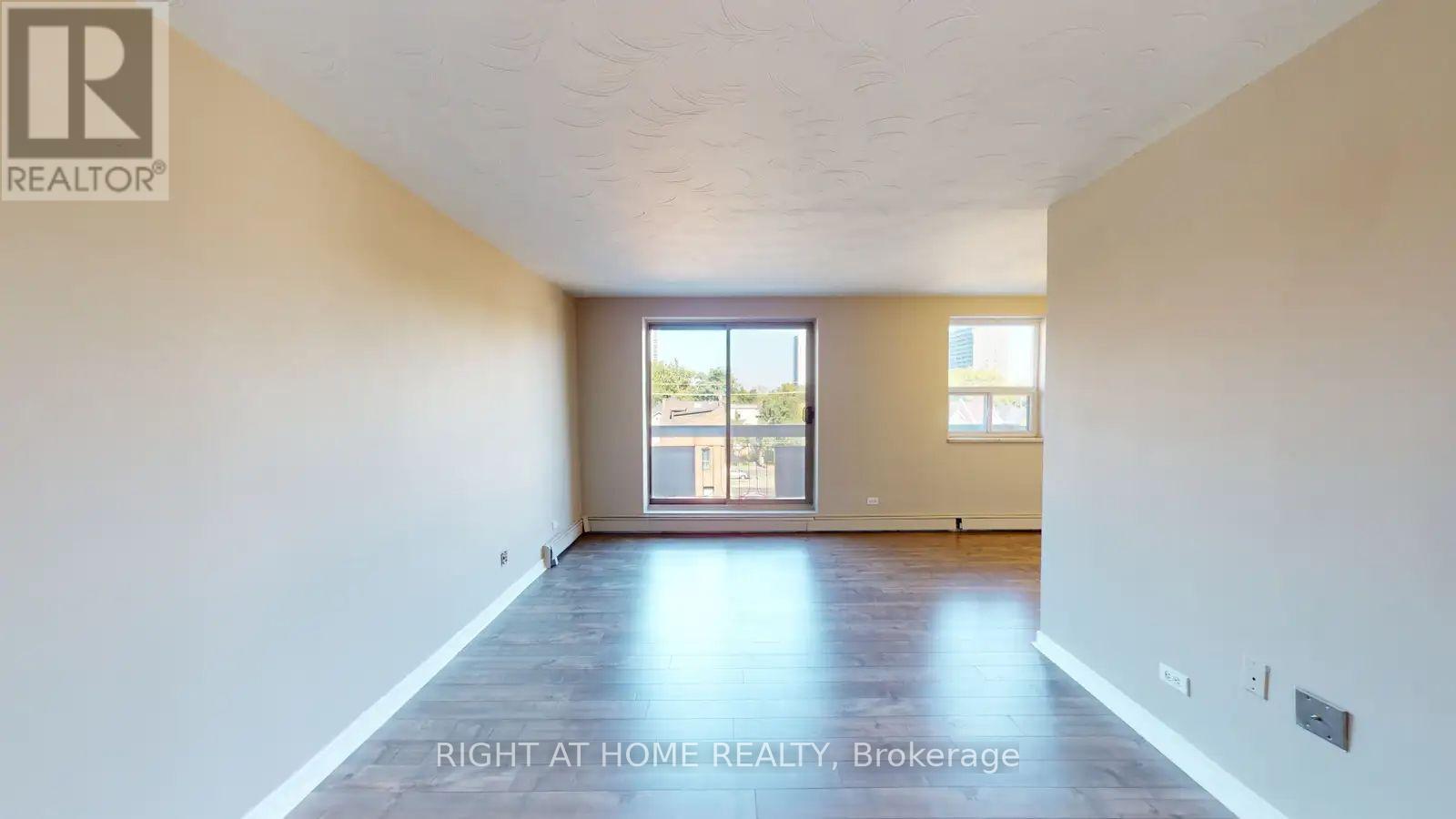 604 - 125 Forest Avenue, Hamilton, Ontario  L8N 1X7 - Photo 3 - X13020214