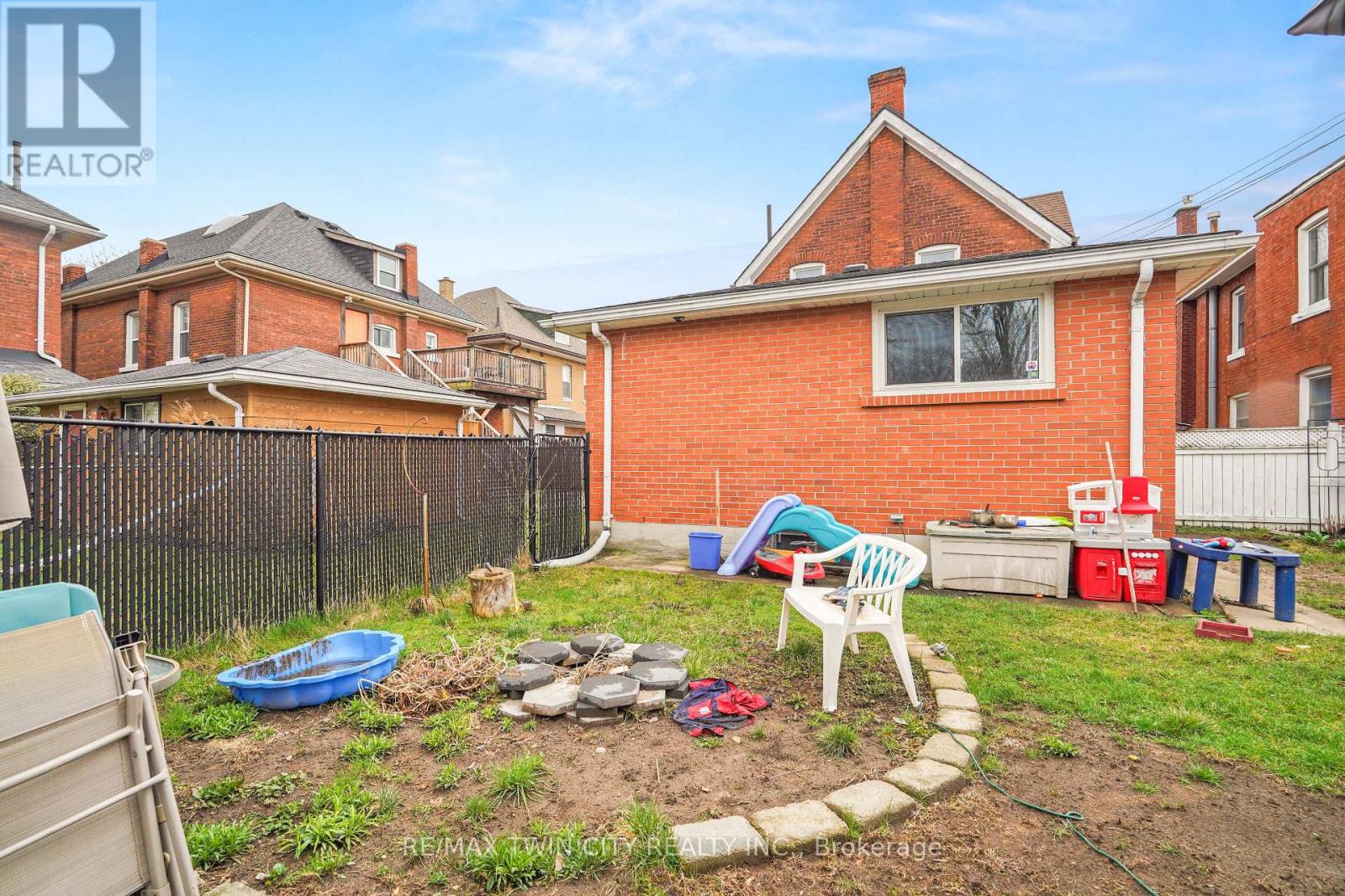 10 Henrietta Street, Brantford, Ontario  N3T 3Y9 - Photo 33 - X13020248