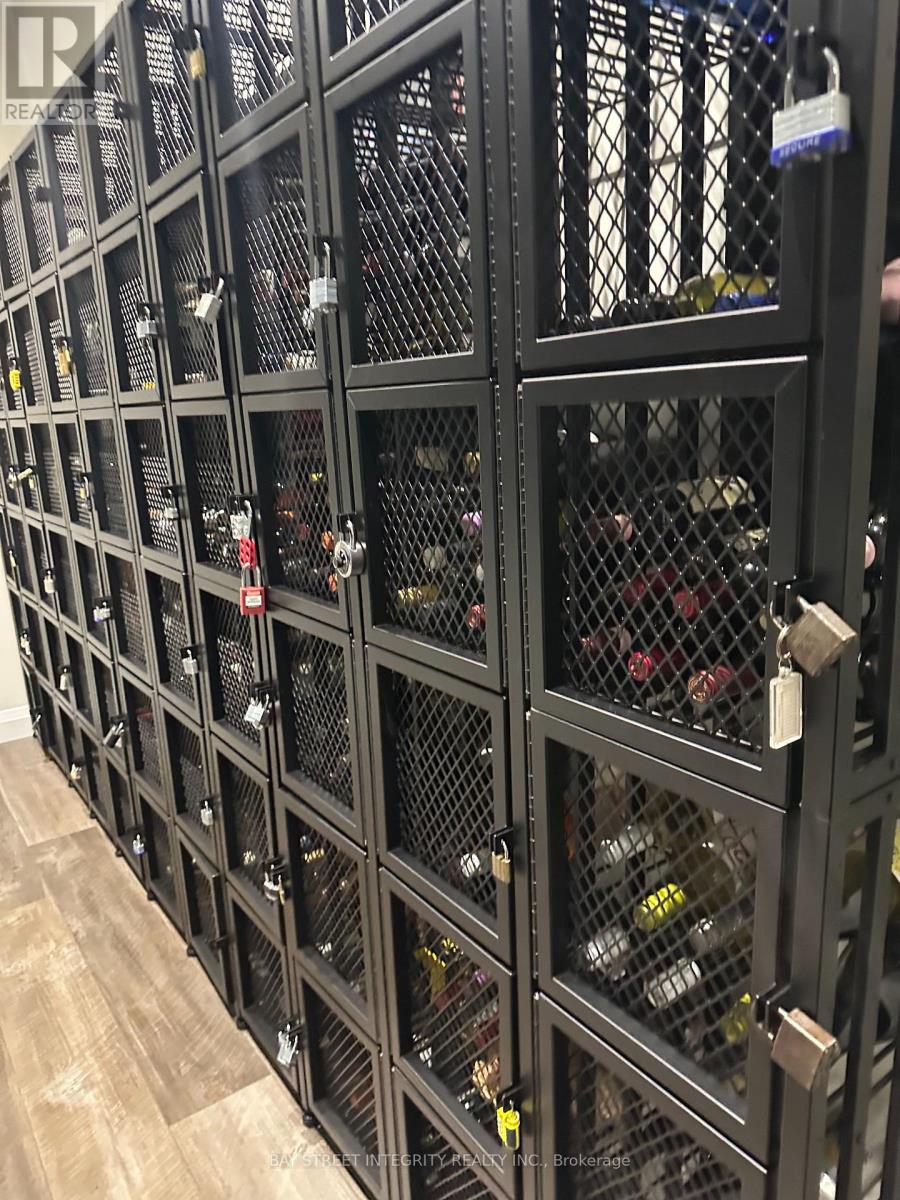 202 - 1 Redfern Avenue, Hamilton, Ontario  L9C 0E6 - Photo 36 - X13020278